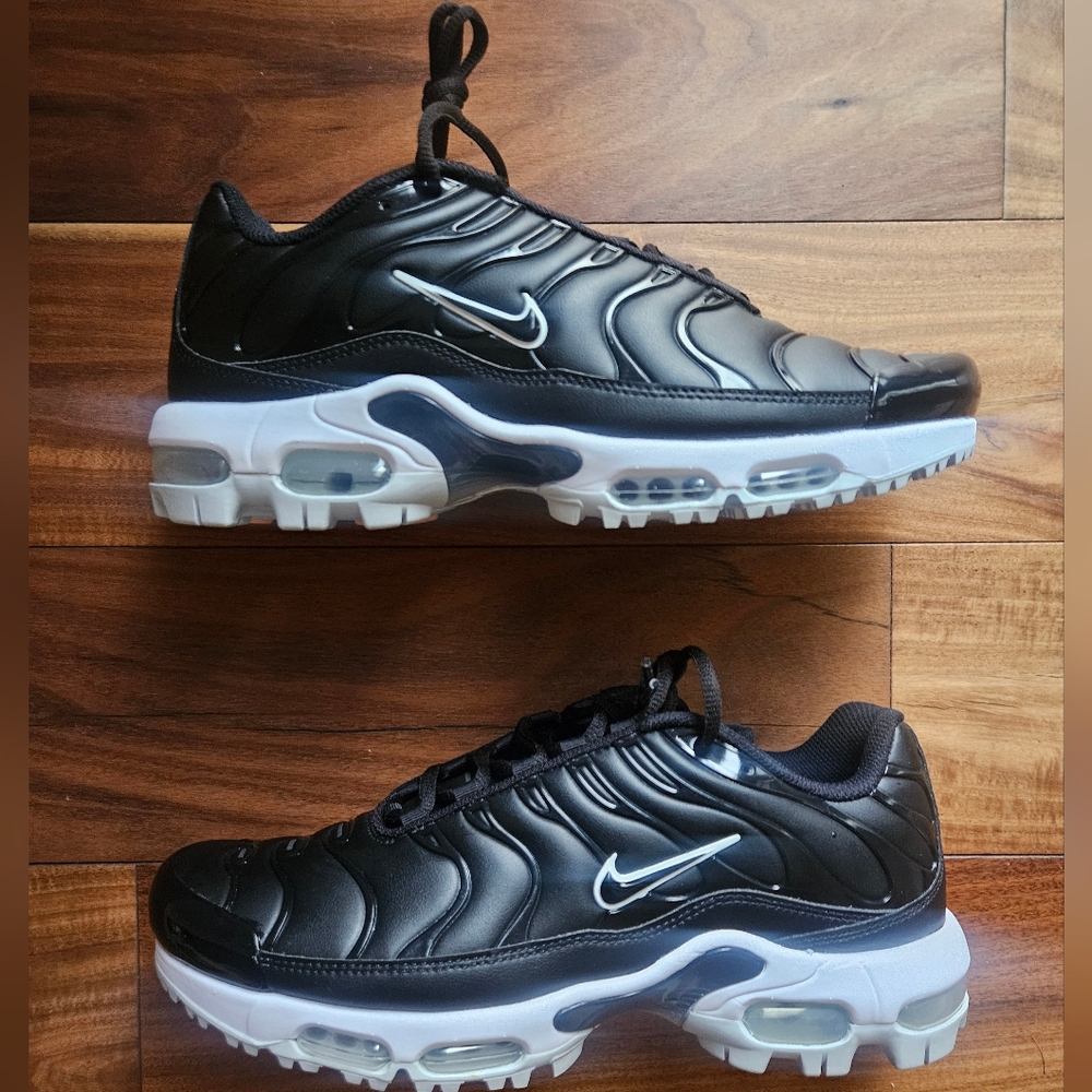 NWOT Men's Nike Air Golf Shoes, sz 8